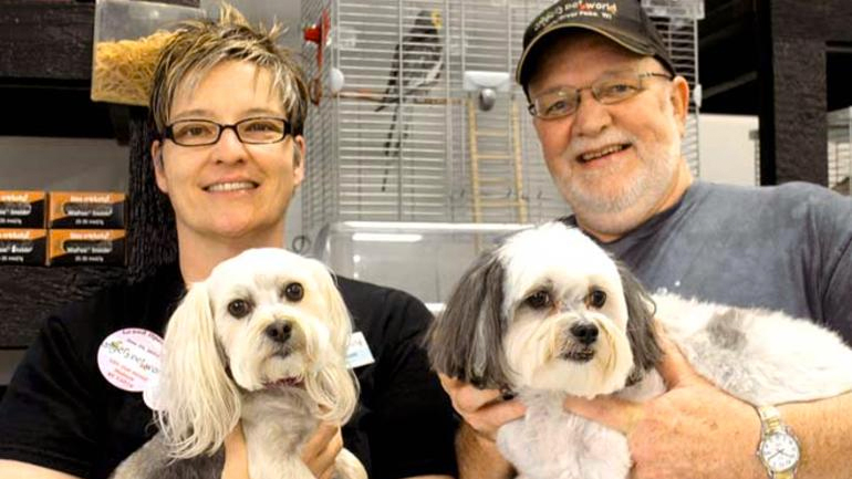//old.angelspetworld.com/wp-content/uploads/2016/05/AngelsPetWorld_Petfood_Petsupplies.jpg